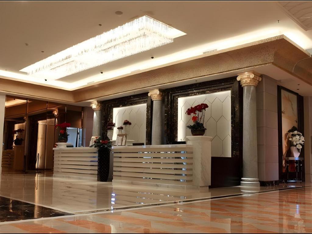 Country Garden Phoenix Hotel เสิ่นหยาง ภายนอก รูปภาพ