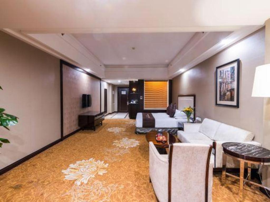 Country Garden Phoenix Hotel เสิ่นหยาง ภายนอก รูปภาพ