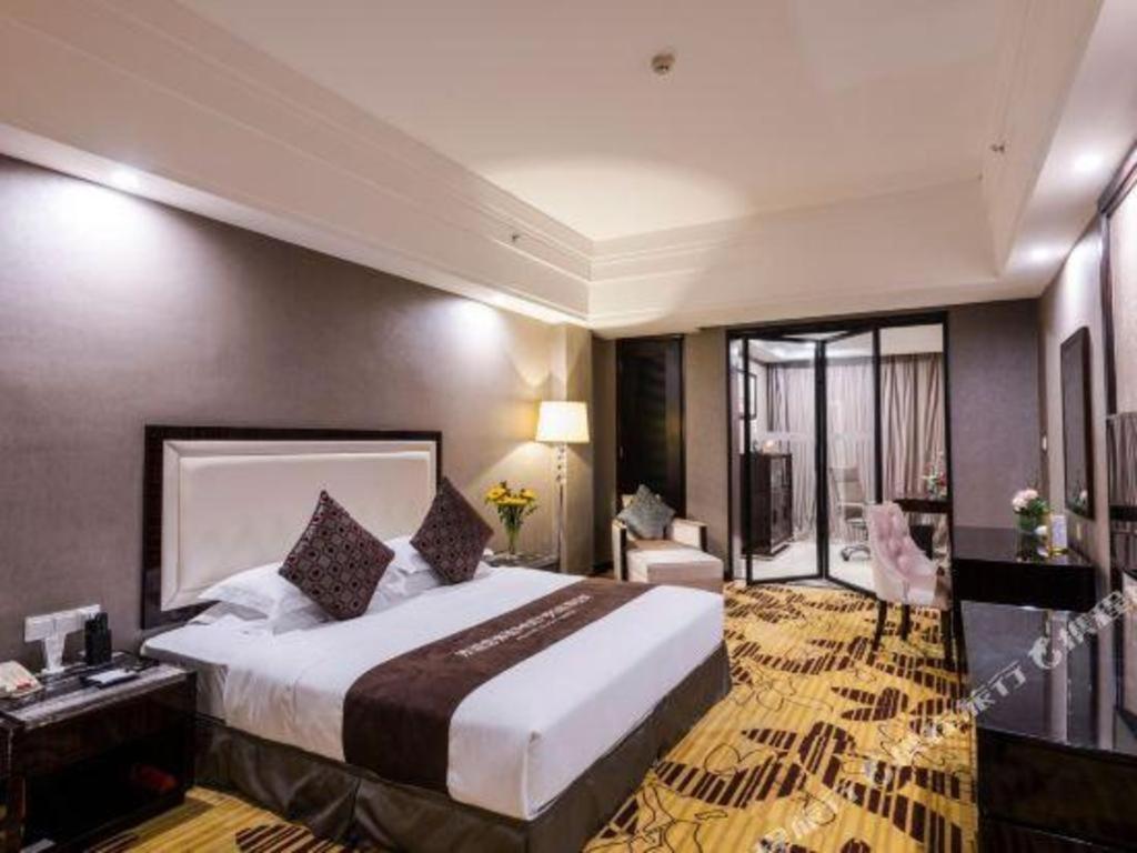 Country Garden Phoenix Hotel เสิ่นหยาง ภายนอก รูปภาพ